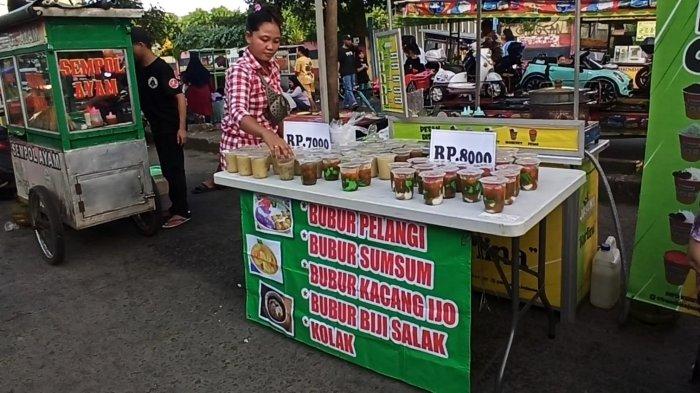 Suasana penjual takjil  