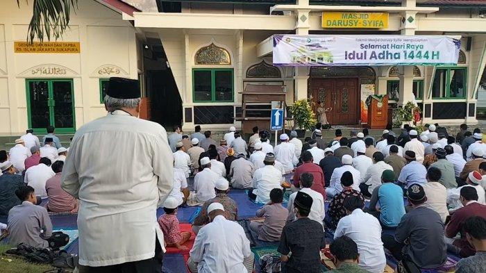 Suasana salat Iduladha di RS Islam Jakarta Sukapura, Cilincing, Jakarta Utara, Rabu (28/6/2023).
