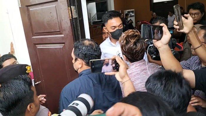 Terdakwa Mario Dandy Satriyo seusai menjalani sidang vonis dalam perkara penganiayaan terhadap David Ozora di Pengadilan Negeri (PN) Jakarta Selatan, Kamis (7/9/2023).