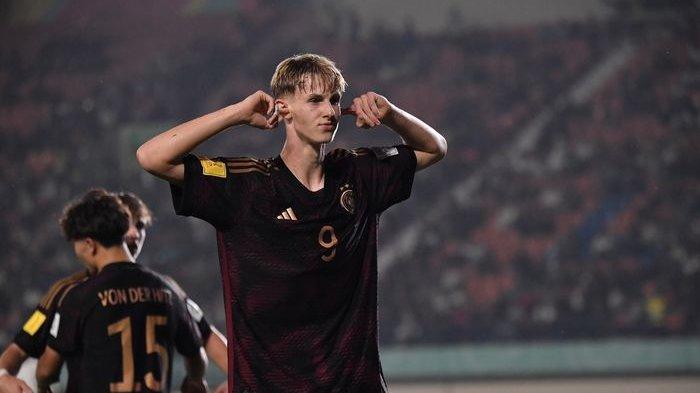 Timnas Jerman memiliki Max Moerstedt, bomber raksasa di Piala Dunia U-17 2023 penggemar Ronaldo yang siap ikuti jejak Miroslav Klose di masa depan.