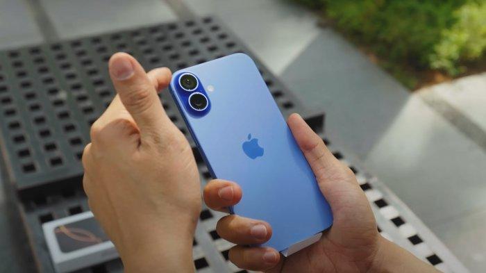 Unboxing iPhone 16 Plus