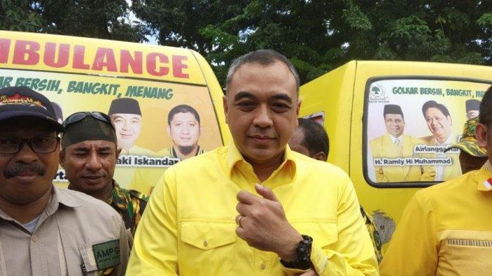 Ahmed Zaki Iskandar saat mengunjungi kantor DPD II Golkar Jakarta Utara di Jalan Walang Baru Raya, Tugu Utara, Koja, Jakarta Utara, Minggu (23/2/2020).