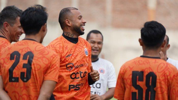 Striker anyar Persija asal Brazil, Gustavo Almeida, menjalani debut latihan bersama Macan Kemayoran di Nirwana Park, Bojongsari, Sabtu (18/11/2023) sore.