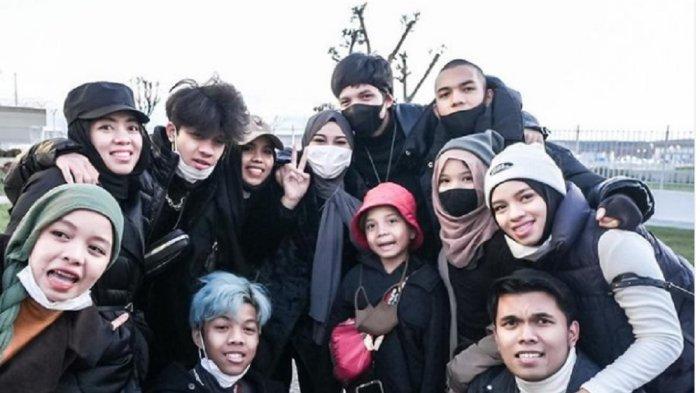 Atta Halilintar dan Aurel Hermansyah bertemu keluarga Gen Halilintar di Turki.