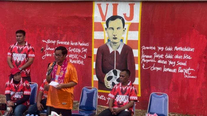 Calon Gubernur Jakarta, Pramono Anung, di Stadion VIJ Petojo, Jakarta Pusat, Selasa (5/11/2024)