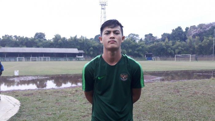 Bek muda Timnas U19 Indonesia, Alfreandra Dewangga saat ditemui setelah latihan di Stadion Pajajaran, Bogor, Jumat (27/9/2019).