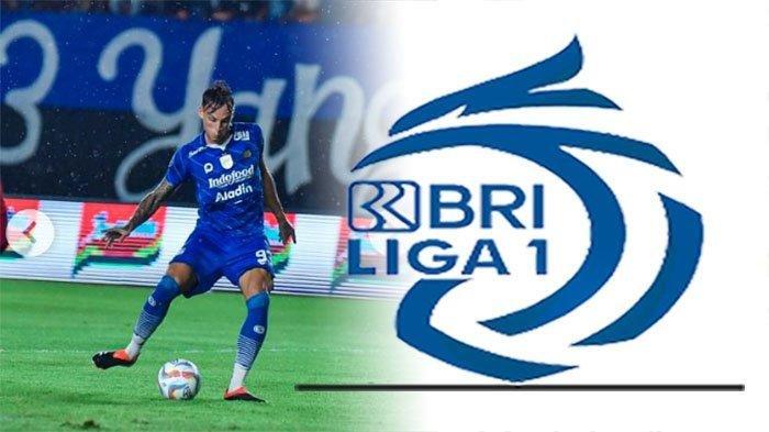 Logo BRI Liga 1 dengan pemain Persib Bandung, Stefano Beltrame.