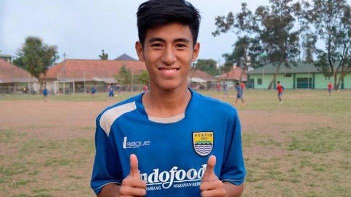 Hanif Sjahbandi saat memperkuat Persib Bandung.