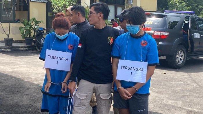 Rekonstruksi pembuhunan Indriana Dewi Eka Saputri di Polsek Babakanmadang, Kabupaten Bogor, Kamis (7/3/2024)