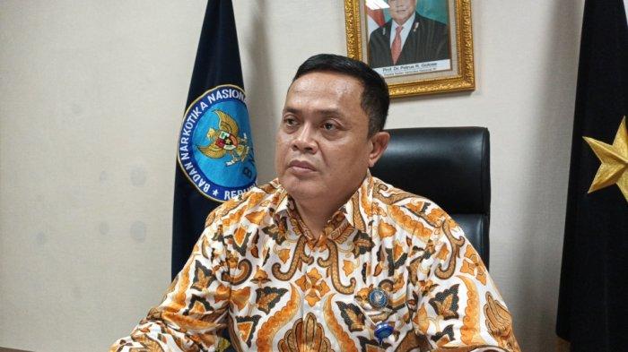Kepala Biro Humas dan Protokol BNN RI, Brigjen Sulistyo Pudjo Hartono saat memberi keterangan terkait kasus peredaran narkotika didalangi Nyonya N, Jakarta Timur, Kamis (24/8/2023).
