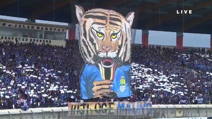 Koreo Viking di laga Persib Bandung vs Arema FC, Senin (18/2/2019).