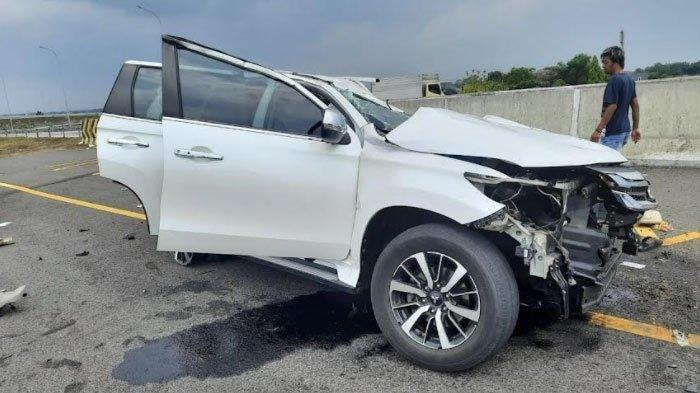 Vanessa Angel dan Suaminya Dikabarkan Terlibat Laka Lantas di Tol Jombang, Begini Kondisi Mobilnya