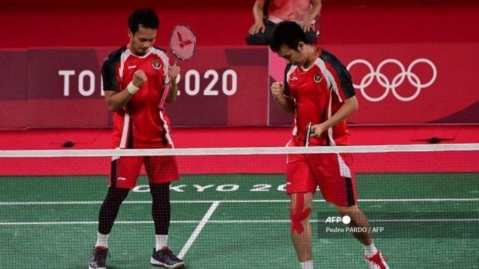 Mohammad Ahsan (kiri) dari Indonesia dan Hendra Setiawan dari Indonesia  