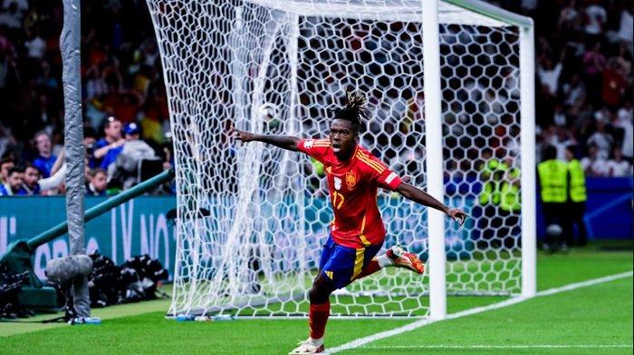 Selebrasi winger Timnas Spanyol Nico Williams setelah mencetak gol di final Euro 2024.