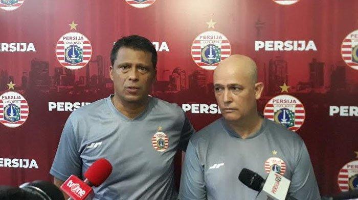Sergio Farias didampingi translator Claudio Luzardi saat ditemui di Mes Persija, Jakarta Timur, Rabu (4/3/2020)