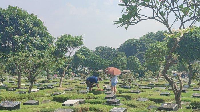 Ilustrasi ziarah kubur