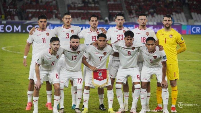 Pemain Timnas Indonesia foto pada pertandingan Grup C putaran ketiga Kualifikasi Piala Dunia 2026 Zona Asia di Stadion Utama Gelora Bung Karno (SUGBK), Jakarta, Selasa (19/1/2024).