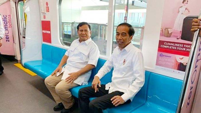 Presiden terpilih Joko Widodo bertemu dengan calon presiden nomor urut 02 yang menjadi pesaingnya dalam Pilpres 2019, Prabowo Subianto