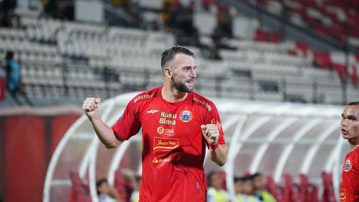 Penyerang Persija Jakarta, Marko Simic melakukan selebrasi usai mencetak gol di Liga 1.