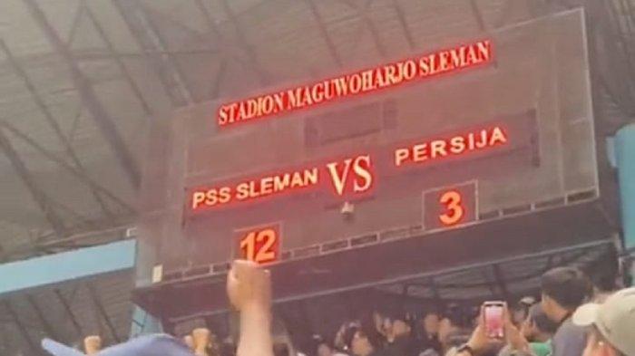 Skor pertandingan PSS Sleman vs Persija Jakarta di Stadion Maguwoharjo, Sleman, pada Jumat (4/8/2023) dirubah oknum suporter.