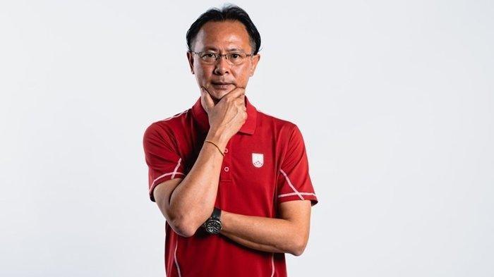 Ong Kim Swee, pelatih asal Malaysia menukangi Persis Solo di Liga 1.