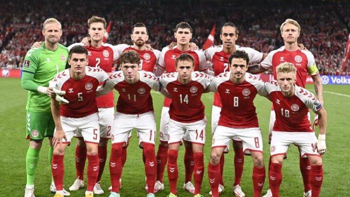 Timnas Denmark mencatatkan kemenangan besar 5-0 atas Israel pada laga Grup F Kualifikasi Piala Dunia 2022 di Kopenhagen pada Kamis (9/9/2021) dini hari WIB. Terkini, Piala Dunia 2022 menjadi penampilan Denmark yang keenam sepanjang sejarah mereka. Di artikel ini Anda bisa baca profil tim Piala Dunia 2022, timnas Denmark.