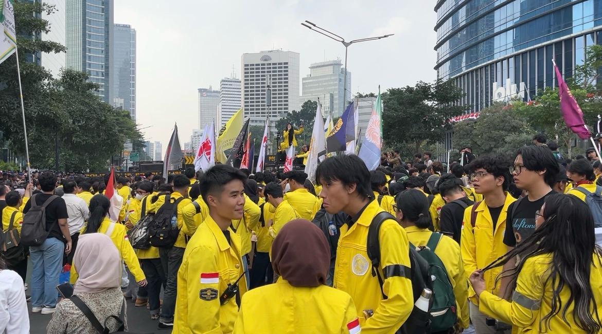Aksi BEM UI di HI: 5 Poin Tuntutan dan Rekayasa Lalu Lintas