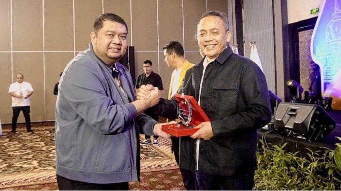 MAY DAY - Peringatan Hari Buruh Internasional atau May Day 1 Mei tahun ini dimaknai oleh Sub Holding Perkebunan PTPN III (Persero), PTPN IV PalmCo dan Serikat Pekerja Perkebunan Nusantara (SPBUN) PTPN IV sebagai momentum keberhasilan meletakkan pondasi awal untuk perubahan.