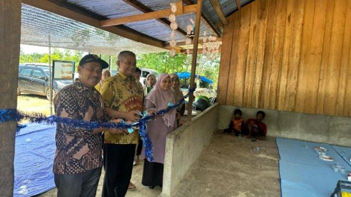 Universitas Baiturrahim bersama Universitas Jambi meresmikan Pondok Edukasi Kesehatan Suku Anak Dalam (PODKESAD) sebagai Upaya Pencegahan Risiko Stunting pada Komunitas Adat Terpencil