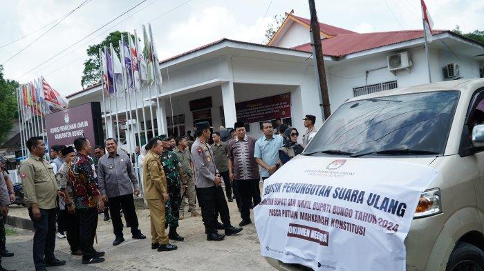 DEKLARASI - Gubernur Jambi Al Haris menghadiri Deklarasi Pemungutan Suara Ulang (PSU) Pilkada Damai Kabupaten Bungo, bertempat di Mapolres Bungo, Jumat (4/4/2025).