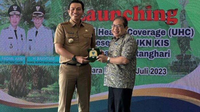 Pemerintah Kabupaten Batanghari dan BPJS Kesehatan melaunching Universal Health Coverage (UHC) kepesertaan JKN KIS Kabupaten Batanghari yang dihadiri langsung Deputi Direksi Wilayah II BPJS Kesehatan, Eddy Sulistijanto.