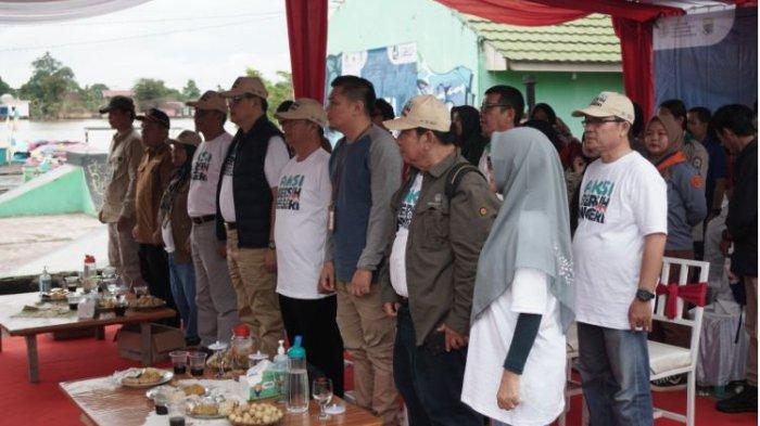 PLN Indonesia Power Unit Bisnis Pembangkitan Jambi, bersama Dinas Lingkungan Hidup Provinsi Jambi gelar Aksi Bersih Negeri di kawasan Wisata Danau Sipin Kota Jambi.