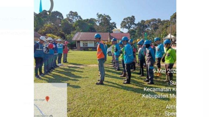 Tim pemeliharaan jaringan PLN