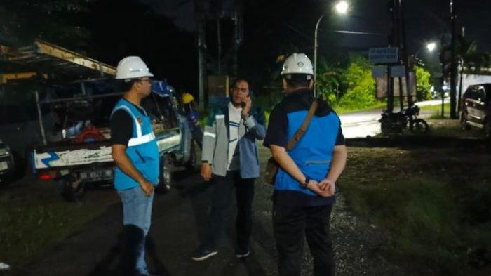 GOES’R pada pekerjaan pembersihan jalur distribusi ROW (Right of Way) dan Pemeliharaan Konstruksi Jaringan di ULP Telanaipura