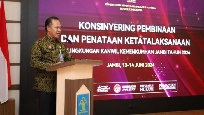 Kepala Kantor Wilayah Kementerian Hukum dan HAM Jambi, M. Adnan