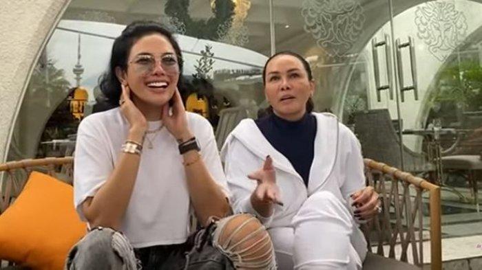 Nikita Mirzani dan Fitri Salhuteru
