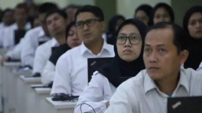 MENGUNDURKAN DIRI: Ribuan calon pegawai negeri sipil (CPNS) tahun 2024 yang telah lolos seleksi memilih mengundurkan diri karena berbagai alasan. Ada yang beralasan karena jauh, gaji hingga ijin keluarga. (Sumber: menpan.go.id)