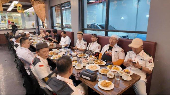 BUKA BERSAMA - Meet Up Cafe & Resto by Grand Makmur Hotel Jambi menawarkan konsep Kampung Halaman  pada Ramadhan 2025