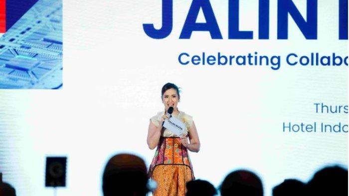 Acara Jajaran Lintas Nusantara (Jalin Nusa) 2024 oleh Telkomsel di Jakarta (21/11), mempertemukan pemimpin bisnis lintas sektor untuk mendukung percepatan transformasi digital di Indonesia.
