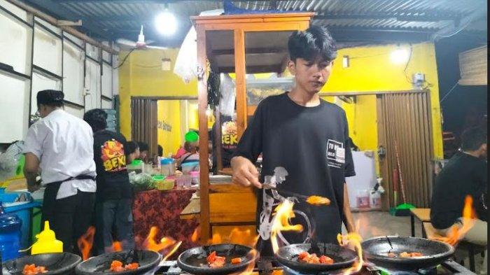 Bebek Berkobar (Beko)  yang berlokasi di Jalan H Agus Salim, Kota Baru, Kota Jambi bisa jadi pilihan lokasi kuliner jika berkunjung ke Jambi.