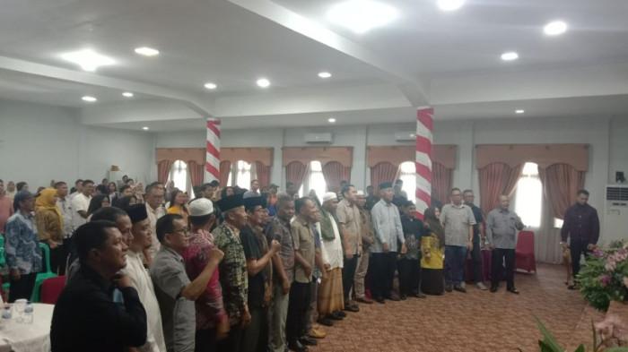 Penandatanganan nota kesepakatan bersama dengan para pelaku usaha jasa hiburan, dan salon yang ada di Kabupaten Merangin, Minggu (27/07).