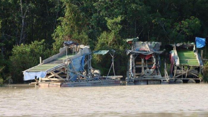 13 rakit dompeng milik pelaku Penambangan Emas Tanpa Izin (PETI) di sekitar Bandara Muara Bungo ditertibkan