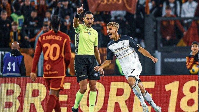 Almqvist, Pemain Lecce yang ditawarkan ke AS Roma