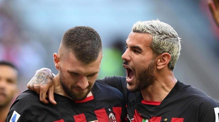 Ante Rebic dan Theo Hernandez selebrasi usai cetak gol di laga AC Milan vs Udinese