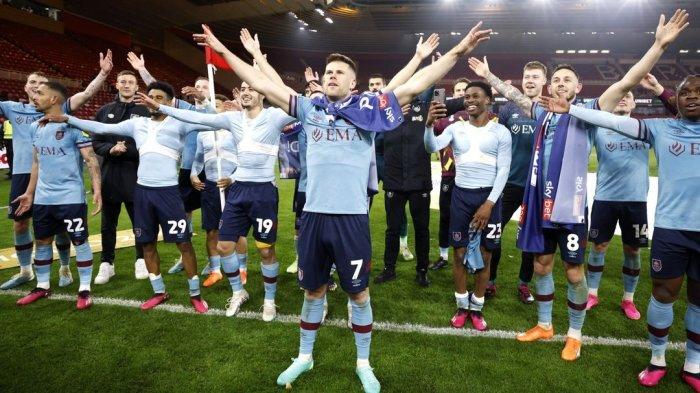 Burnley promosi ke Liga Premier