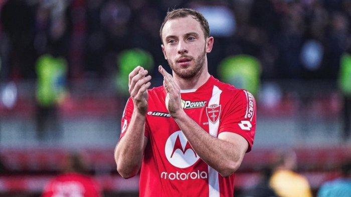 Carlos Augusto, Wingback Monza yang jadi incaran Inter Milan, AC Milan dan Juventus