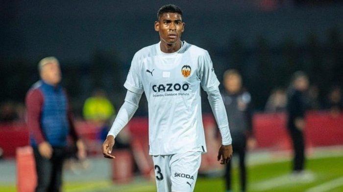Cristhian Mosquera, bek Valencia yang diminati Inter Milan