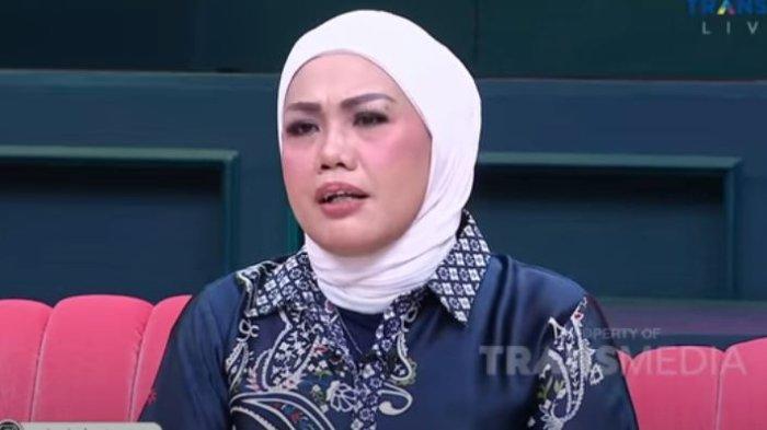 Elly Sugigi