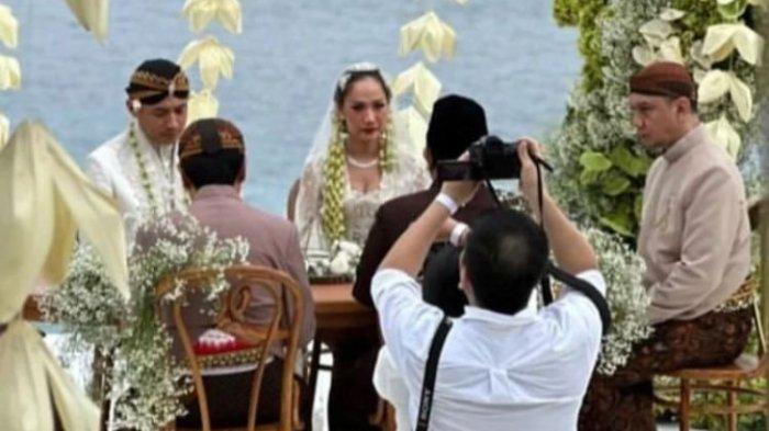 Foto pernikahan Bunga Citra Lestari dan Tiko Aryawardhana beredar di media sosial