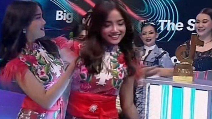 Fuji dan Aaliyah Massaid